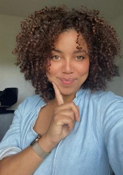 SarinaGatesKrullen Sarina Krullenkapper Eindhoven